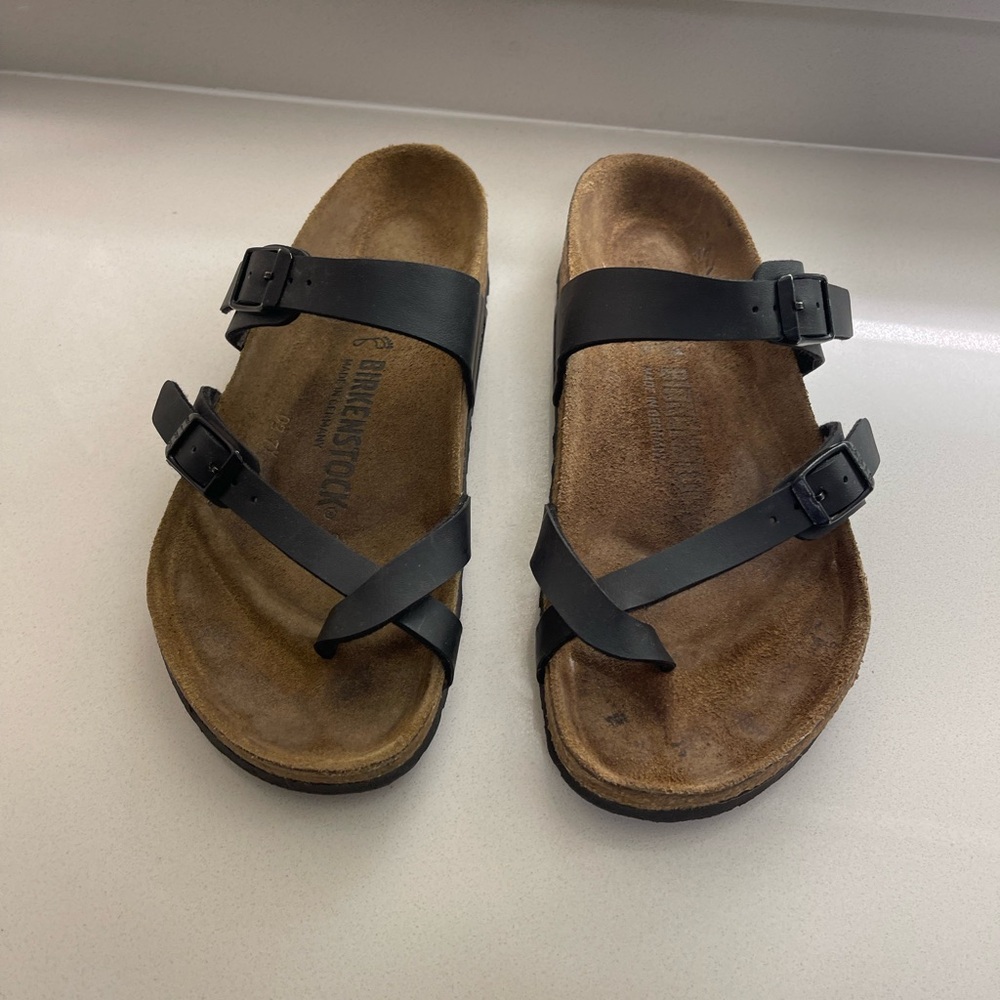 Birkenstock Mayari Toe-Loop Women’s size 5